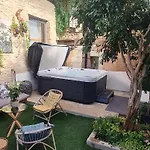 Pouantais Bed & Breakfast