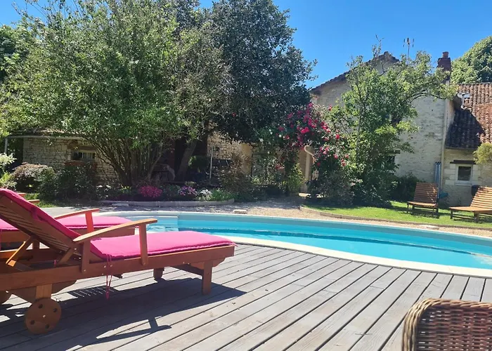 Bed and breakfast Pouantais 4*